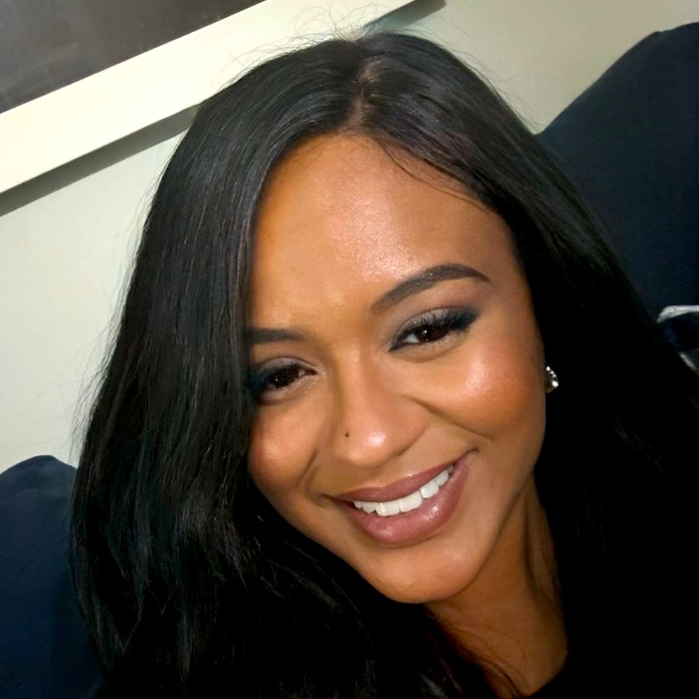 Meet your Posher, Ms.Yolanda